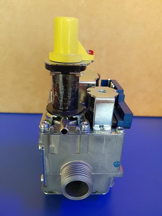 Kit valvola gas Siemens EVE05 95262051 ricambio originale Unical