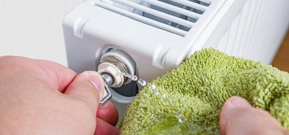 Sfiatare i termosifoni: come, quando e perché bisogna farlo