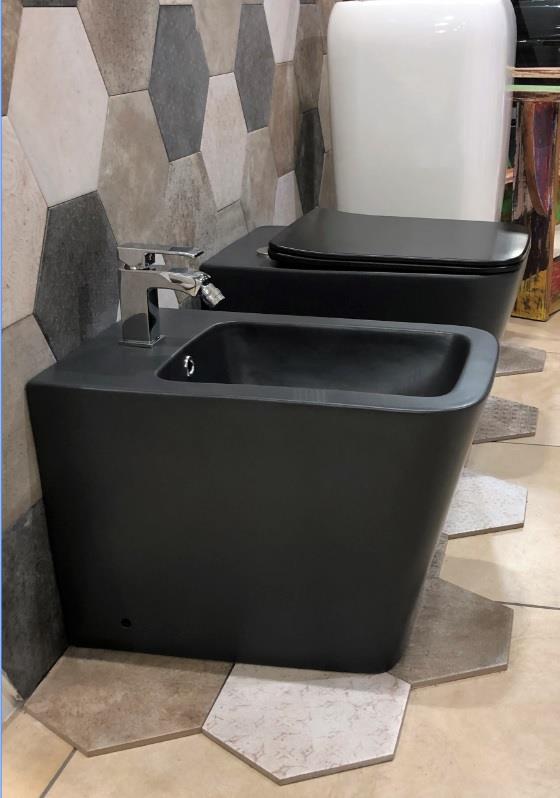 Set sanitari bagno filo muro a terra | Nero Opaco | Versione Quadrata