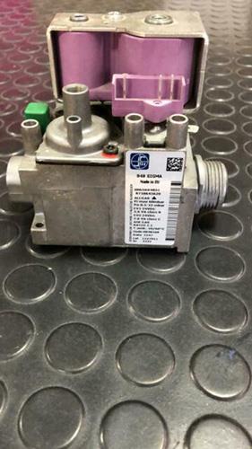 Gruppo gas 8718645620 ricambio originale Junkers