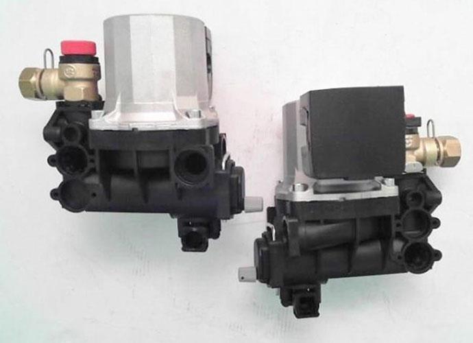 Gruppo pompa 5 MCA Compact block Nike/Eolo mini 3019396 originale Immergas