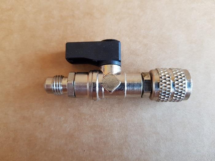 Rubinetto a sfera 1/4 F c/girello x 1/4 M SAE R407-R422-R134