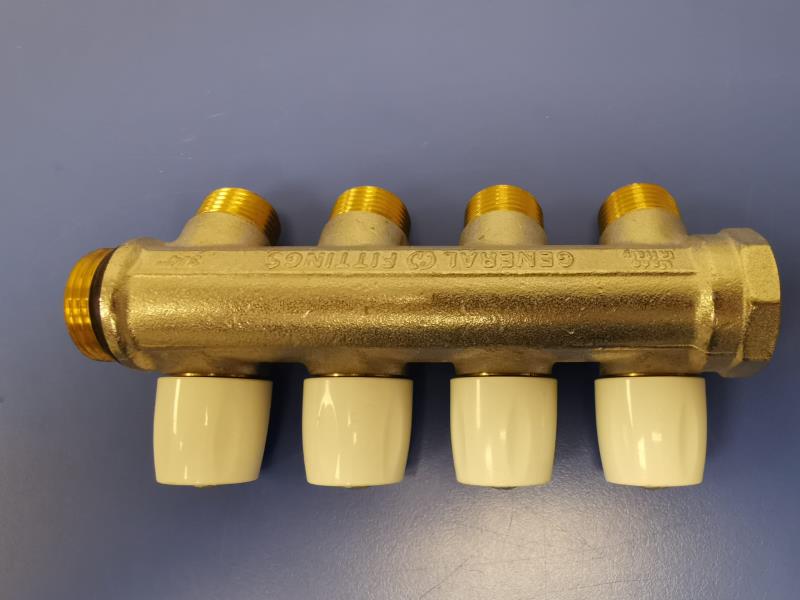 Collettore ottone 4 uscite con rubinetti acqua calda e fredda D.3/4