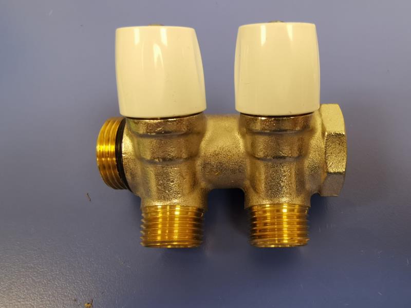 Collettore ottone 2 uscite con rubinetti acqua calda e fredda D.3/4