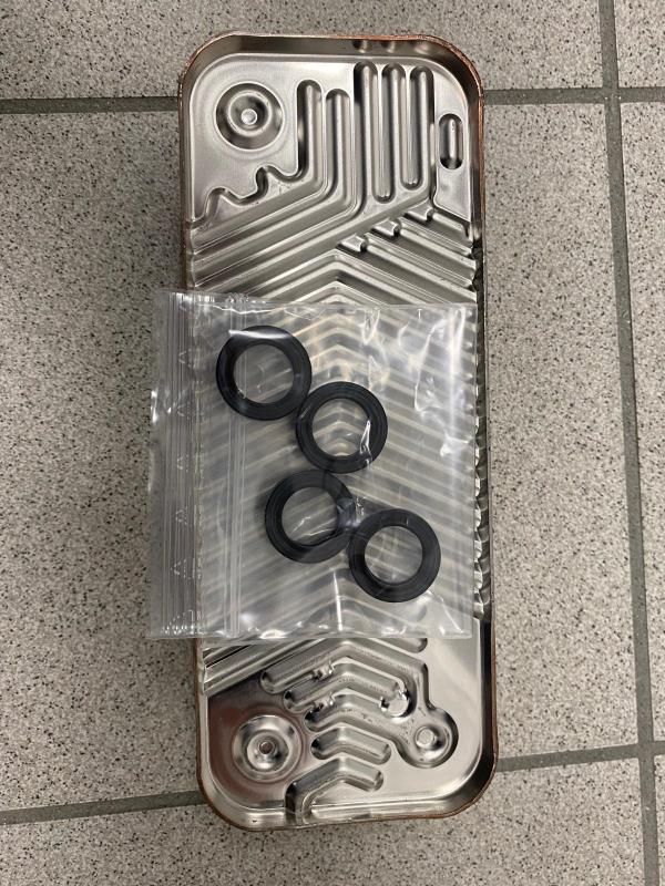 Scambiatore sanitario 0020020018 Caldaia Vaillant VMW IT 242/4 282/4-5B 242/4-5