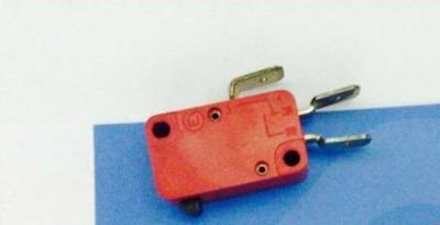 Microinterruttore omron JJJ008434020 ricambio originale Baxi