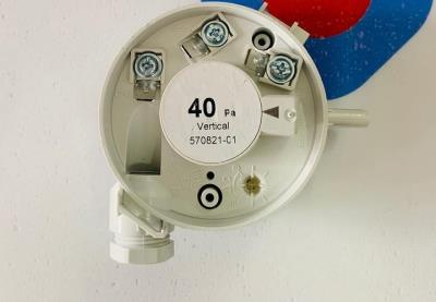 Pressostato aria 40 PA 570821-01 ex 570821 ricambio originale Ariston