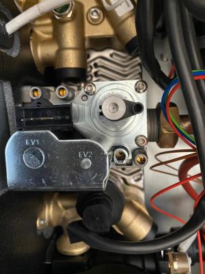 Valvola gas per Arca -Step caldaie EBR2012 PX MX GOLD VAL0305P