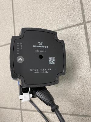 Circolatore Grundfos UPM3 25/70-130mm interasse attacchi da 1"1/2 20227602