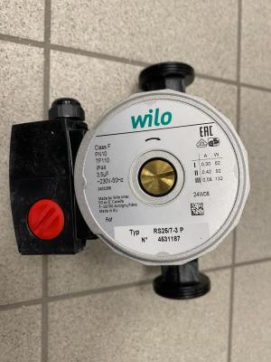 Circolatore Wilo RS25/7-3 prevalenza 7mt 3 velocità 1"1/2 interasse 180mm